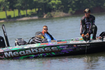 A58D91A5-4E7E-45E8-81DB-A3B1B367A2FE