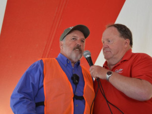 A5C2CA7A-7C64-48A8-B3FA-4C47C6852FFE