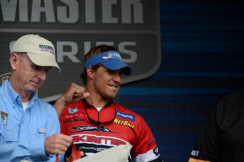 A625D600-84D2-4CE7-A1E2-41A892B70017