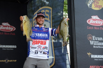 A6B9E4F3-3CCC-4E47-A3EA-8EC33948416A