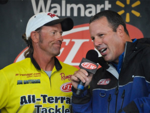 A7229807-640B-48C2-B72B-8035D0E0C12C