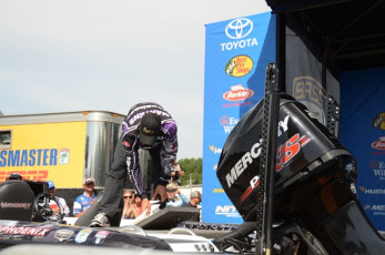 A86564B9-4126-46C5-AD80-85EB63C5A4C4