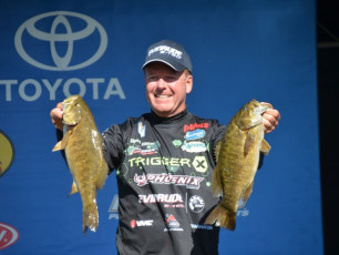 AAEB2D8C-AF1E-4E1E-8C4A-3AEEBF036887