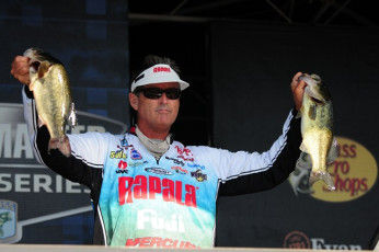 AB2B4A1B-06EC-4E64-8249-75A9CDD4FAB4