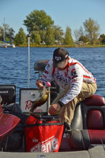 ABAD493D-6CB9-4CC8-A900-366FE212DE83