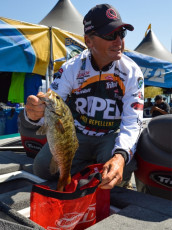 ABC486BE-F7FA-425A-86A6-6CDDB3A43E47