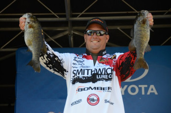 ABFE8FB1-3B3A-4635-B092-447B84C00DDB