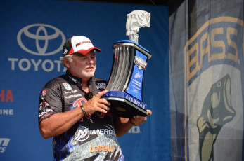 AC12FDE3-E7B4-4DC9-BDA7-1A3ADA4A5D89