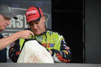 AC35654D-FC82-4855-8AE0-DB1567A51736