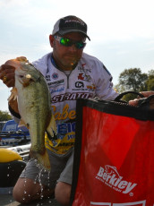 AF14A99B-79E7-4108-9396-AC7DCB1CCBC0