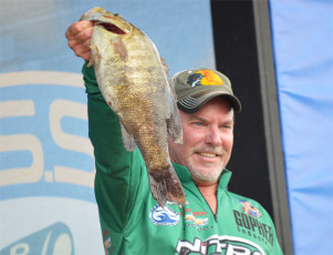 AFF6A477-A105-4F3E-8572-BC1CBBBCBA12