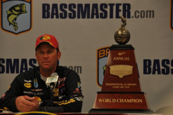 B07EE603-1798-4E29-8D09-6319C3537735