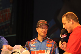 B2B022FA-1D6B-44C3-9B7D-B60746DFDF94