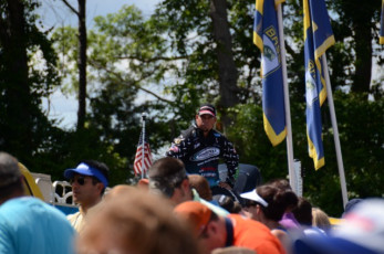 B3C57729-C575-40DA-8E56-EAB5A9ECBDD4