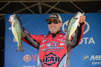 B3D8B3CE-4581-4752-84B7-EAE0FFFA9724