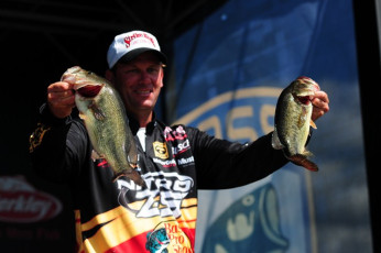 B40CF82C-5A20-4AA6-9753-420EC822EA29