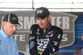 B472D3E2-50D1-4A70-BFEC-65938FEC84EB