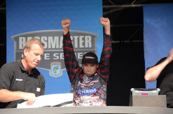 B48C1FA6-EB57-4F33-8D6A-5A9DC70F17F8