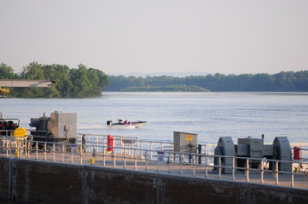 B4DDBF33-D6F3-4B43-992D-AEFC60F7BB37