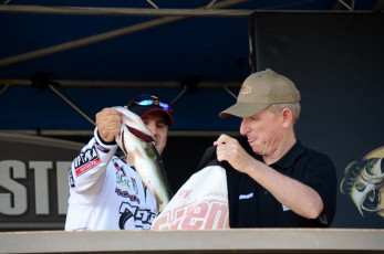 B6231B85-4156-4BBA-AF34-35F865C55FBB