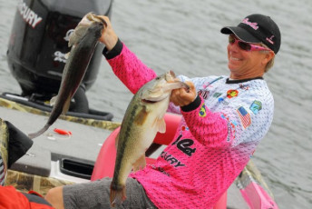 B68F54C5-0913-4A92-BE46-805EC53CFDA9