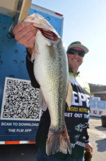 B71DAAA6-8375-4E25-B86D-000FF74C3826