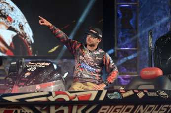 B786BDB9-629F-4371-85B4-D0EA69E48CC6