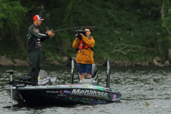 B7926E9D-C93D-4EB2-AD8E-A283ABBE14E2