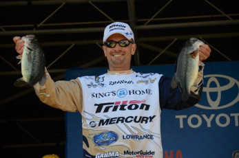 B8571CF7-22E2-4D25-9252-845E5654D315