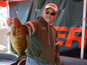 B859627E-8A4B-48B6-92F9-407A35310E95