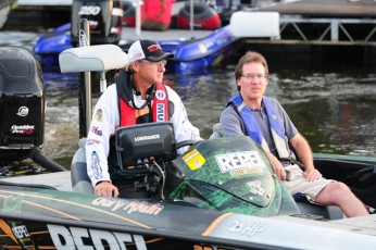 B86EA9F9-F626-43DF-8469-C5DC7CCF7D52