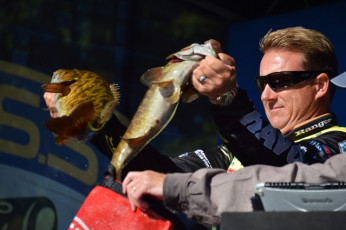 B8C447C8-6E8C-477F-8A9D-96FDF84295AE