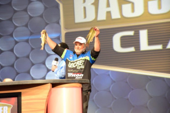 B8DE905D-631A-4EE5-AD05-85B1B3CF32D1