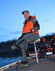 B8E2D31E-B4C9-4BAD-A5E2-AEA325F05342