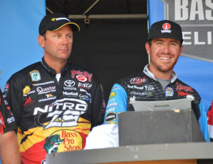 B8ED335E-AF98-400B-A5A8-DCC83E8CBDD6