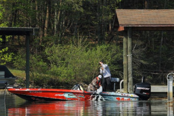 B94B4D30-84E2-4F90-B0FF-0DA3C5A968DD