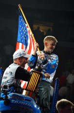 BAA76567-756A-48B5-938F-6853F733FBB8