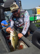 BB1AD9D2-0318-4325-B8CC-9C5FB40A87C5