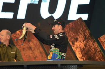 BB248468-D842-41BC-A7D9-7D993A3B61AD