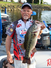 BC4BCB0C-8381-49D4-906A-74E1B77BA066