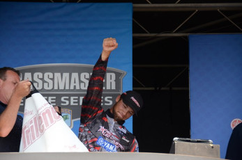 BC5CA3F3-FDCE-4F3A-99DD-7CECB854328D