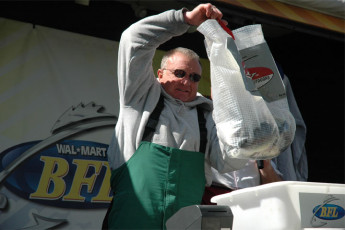 BD042BB7-F863-4BC4-92DF-F55D87BE3D97