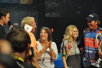 BE844027-5B6B-42C9-BD9D-0FFF39D43C70