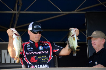 C05B6489-6888-41ED-A297-6B310FC182D0