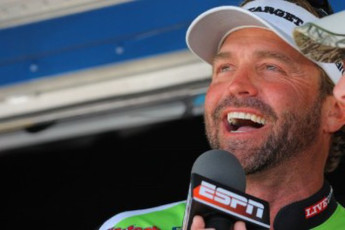 C076A413-9EED-4CEB-8DF7-2E7B6F09AD1F