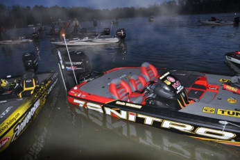 C126163B-5C1A-4A6D-B9E7-59BE9B9492CD