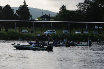 C38DF3F1-7917-4E2D-B345-468277572C4F