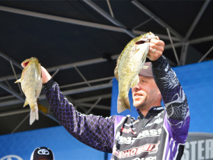 C3C01107-8D7D-4514-8AEF-0ACE4A6AD582