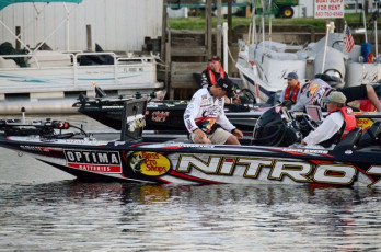 C4B303D6-A275-4773-8916-3CF213F6A7B8