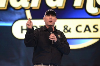 C59B4816-452A-42E6-95D5-86E8D111BE1A